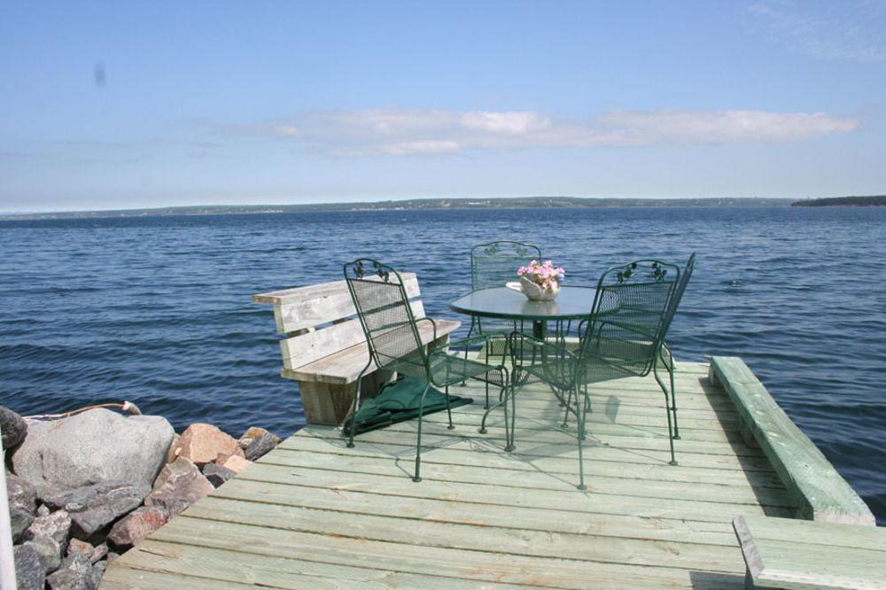A Boat To Sea Bed & Breakfast North Sydney Exterior photo